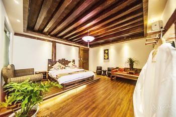 Nobles Living Castle Hotel Lijiang  Exterior foto
