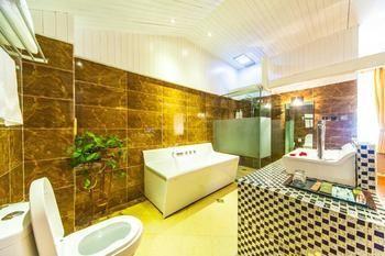 Nobles Living Castle Hotel Lijiang  Exterior foto